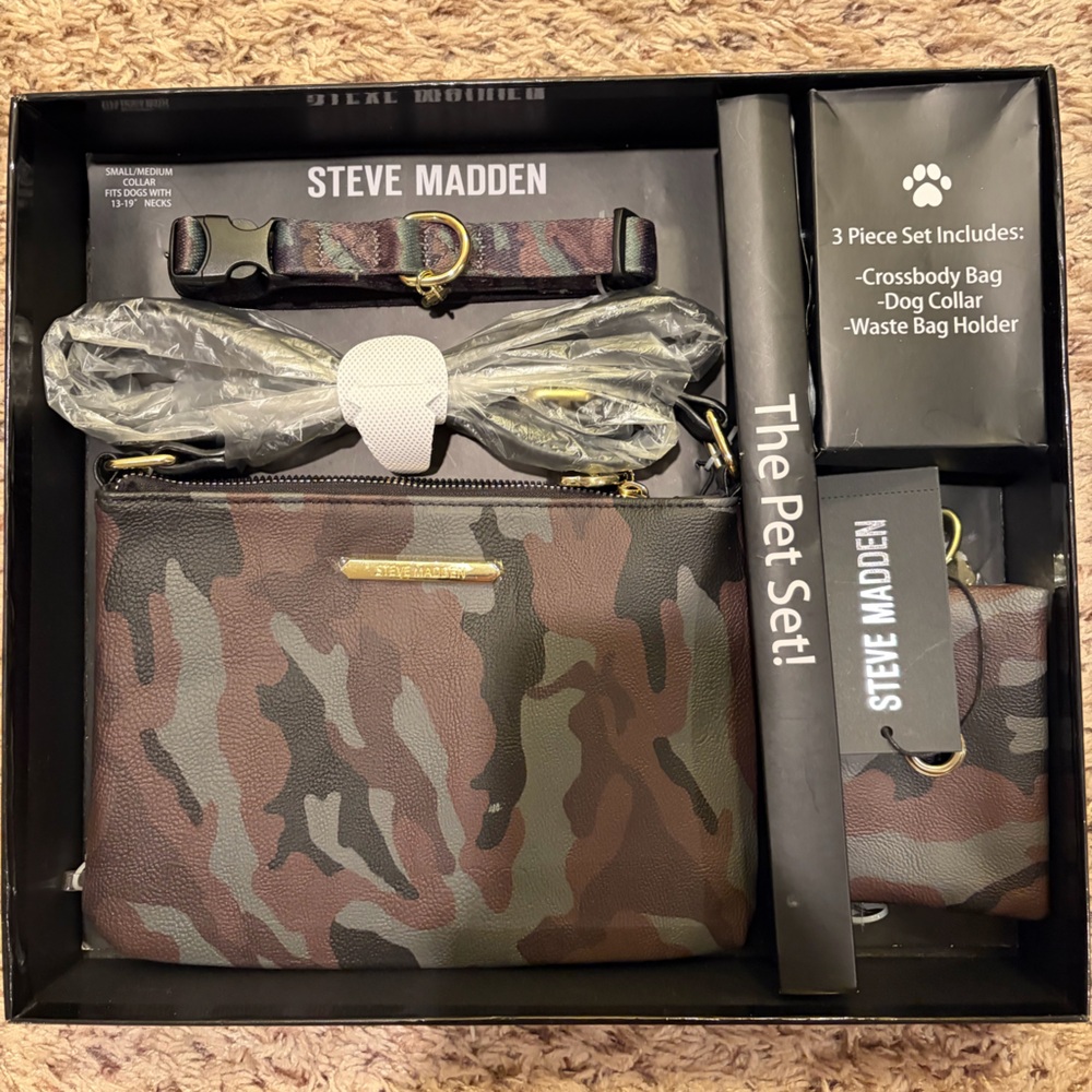 Steve Madden Camo Pet Accessory Set